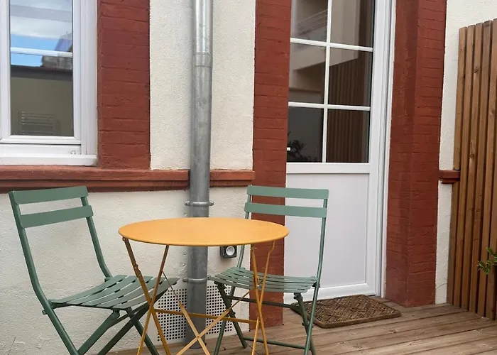 Apartmán Le Coin Tranquille - Metro - Tram - Parking - Center