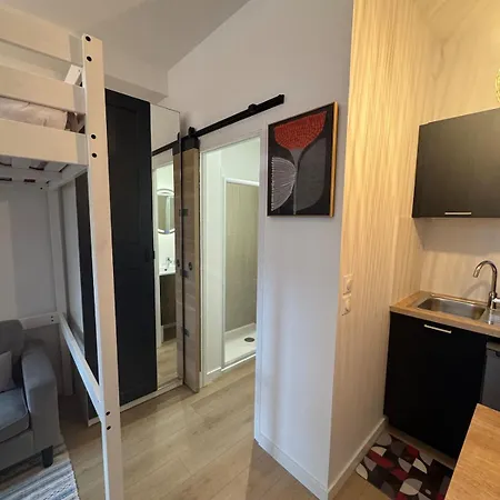 Apartment Le Coin Tranquille - Metro - Tram - Parking - Center *